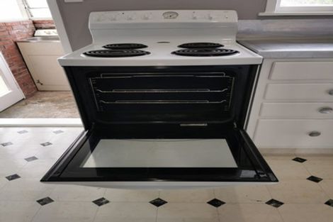 Photo of property in 2/34 Chartwell Avenue, Glenfield, Auckland, 0629