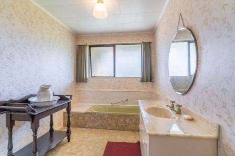 Photo of property in 10 Grange Street, Winton, 9720