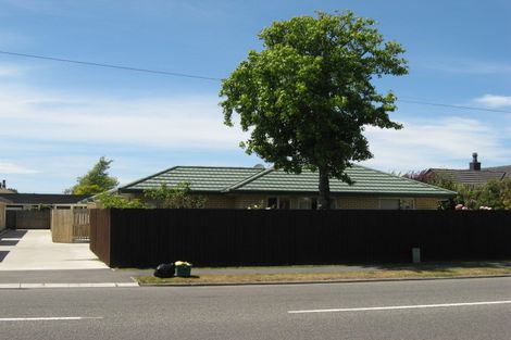 Photo of property in 1/24 Avonhead Road, Avonhead, Christchurch, 8042