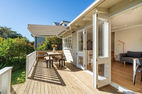 Photo of property in 7 Rodney Road, Northcote Point, Auckland, 0627