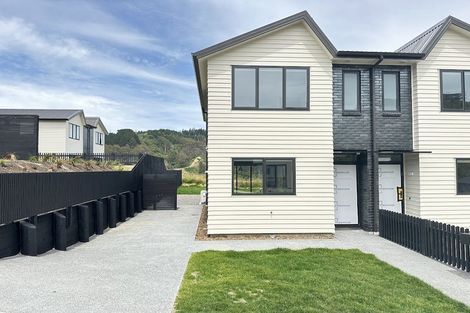 Photo of property in 32 Bee Lane, Whitby, Porirua, 5024