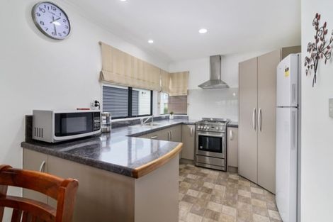 Photo of property in 31 Basley Road, Owhata, Rotorua, 3010