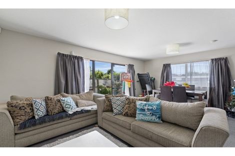 Photo of property in 2/517 Hereford Street, Linwood, Christchurch, 8011