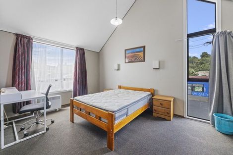 Photo of property in 47 Howe Street, North Dunedin, Dunedin, 9016