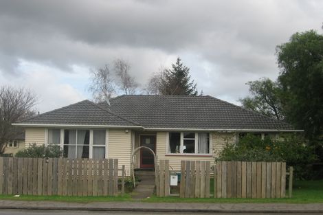 Photo of property in 15 Hunua Road, Papakura, 2110