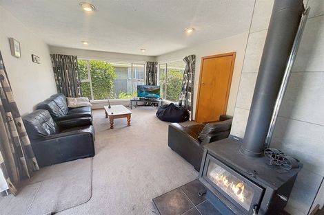 Photo of property in 33 Boston Avenue, Hornby, Christchurch, 8042