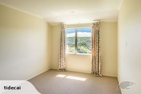 Photo of property in 223 Mark Avenue, Grenada Village, Wellington, 6037