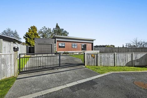 Photo of property in 7 Manatu Lane, Inglewood, 4330