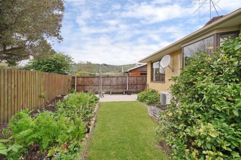 Photo of property in 34 Laing Crescent, Heathcote Valley, Christchurch, 8022