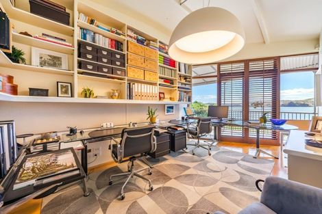 Photo of property in 360 Paremata Road, Whitby, Porirua, 5381