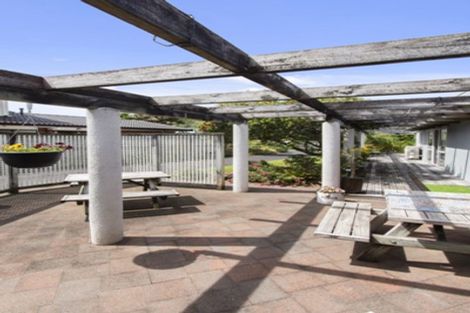 Photo of property in 21 Gardone Terrace, Conifer Grove, Takanini, 2112