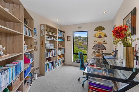 Photo of property in 93 Longhurst Terrace, Cashmere, Christchurch, 8022