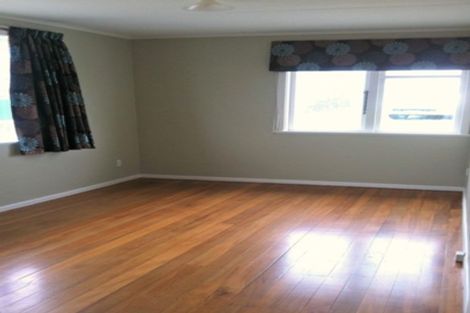 Photo of property in 75 Commercial Road, Helensville, 0800