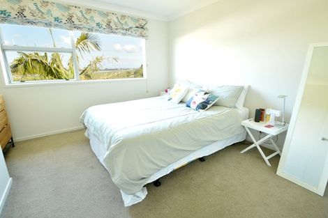 Photo of property in 114a Tiroroa Avenue, Te Atatu South, Auckland, 0610