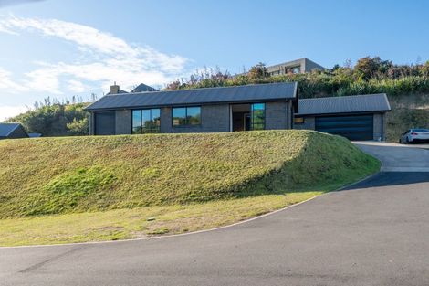 Photo of property in 13 Sparrowhawk Way, Kinloch, Taupo, 3377