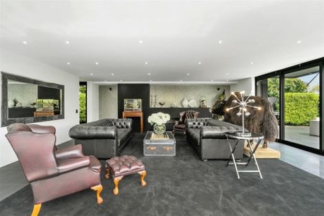 Photo of property in 116 Aikmans Road, Merivale, Christchurch, 8014
