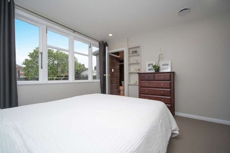 Photo of property in 11 Carr Road, Three Kings, Auckland, 1042