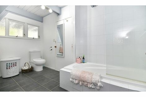 Photo of property in 10a Win Grove, Hatfields Beach, Orewa, 0931