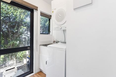 Photo of property in 61a Graham Avenue, Te Atatu Peninsula, Auckland, 0610