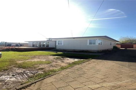 Photo of property in 40 Martyn Street, Waiuku, 2123