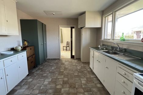 Photo of property in 17 Powell Crescent, Ilam, Christchurch, 8041