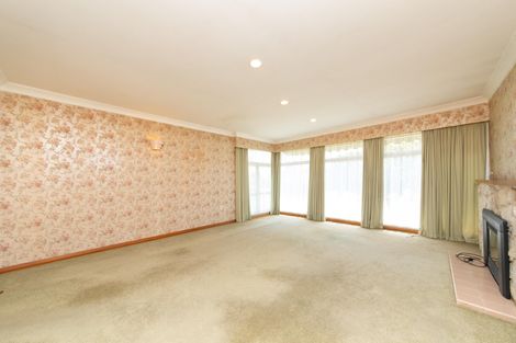 Photo of property in 2 York Place, Awapuni, Palmerston North, 4412