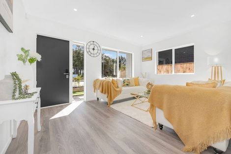 Photo of property in 213a Murphys Road, Flat Bush, Auckland, 2019