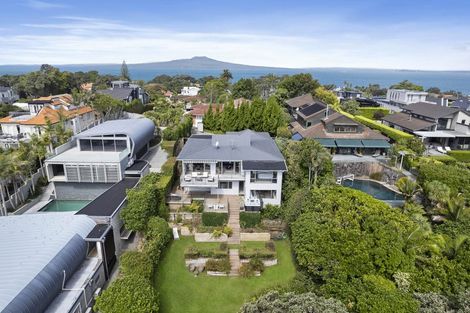 Photo of property in 242 Hurstmere Road, Takapuna, Auckland, 0622