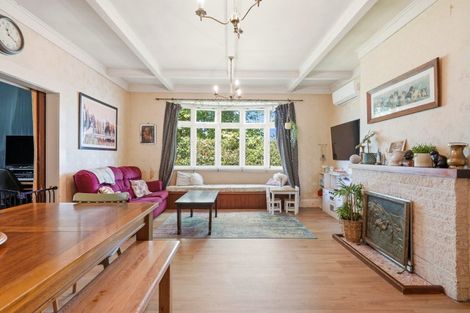 Photo of property in 18 Parsons Street, Saint Johns Hill, Whanganui, 4501