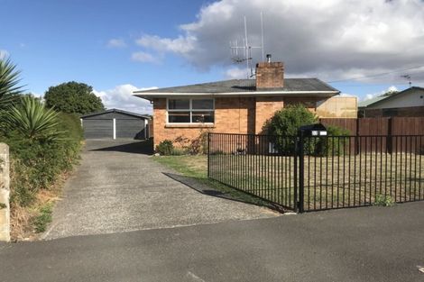 Photo of property in 32 Mears Road, St Andrews, Hamilton, 3200