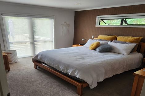 Photo of property in 74a Atkinson Road, Titirangi, Auckland, 0604