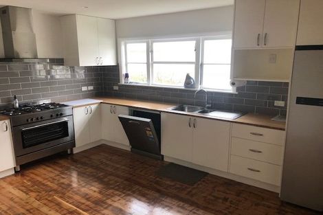 Photo of property in 21 Peel Place, Wainuiomata, Lower Hutt, 5014