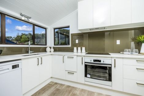 Photo of property in 42 Archers Road, Glenfield, Auckland, 0629