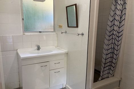 Photo of property in 2/1 Angle Street, Picton, 7220