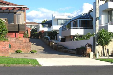 Photo of property in 2/12 Takutai Avenue, Bucklands Beach, Auckland, 2012