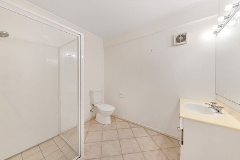 Photo of property in 2/3 Jacanas Place, Unsworth Heights, Auckland, 0632
