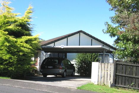 Photo of property in 2/2 Oreil Avenue, West Harbour, Auckland, 0618