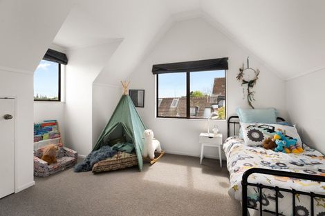 Photo of property in 80b Aviemore Drive, Highland Park, Auckland, 2010