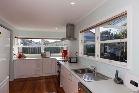 Photo of property in 96 Matatua Road, Raumati Beach, Paraparaumu, 5032