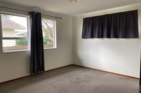 Photo of property in 2/48 Archmillen Avenue, Pakuranga Heights, Auckland, 2010