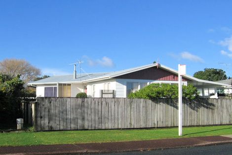 Photo of property in 9 Hatton Road, Orewa, 0931