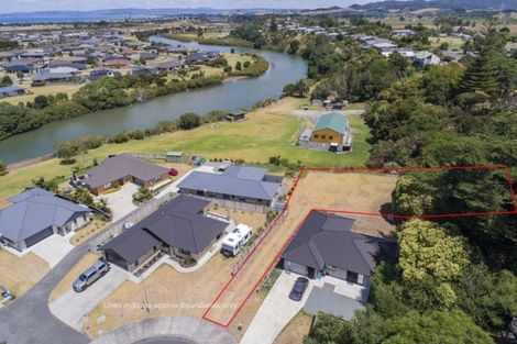 Photo of property in 10 Waimanu Place, Ruakaka, 0116