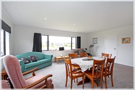 Photo of property in 4 Oxnam Place, Foxton Beach, Foxton, 4815