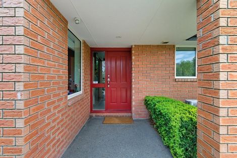 Photo of property in 21 Blowers Place, Halswell, Christchurch, 8025