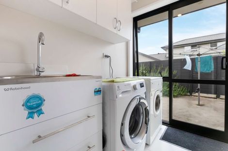 Photo of property in 60 Leeward Drive, Whitianga, 3510