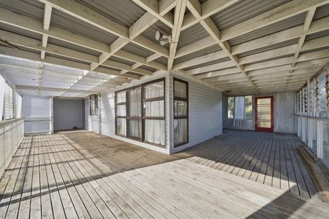 Photo of property in 10 House Avenue, Mangere Bridge, Auckland, 2022