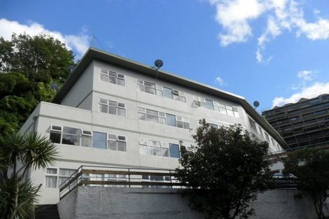 Photo of property in Parkland Flats, 6/51 Adams Terrace, Kelburn, Wellington, 6021