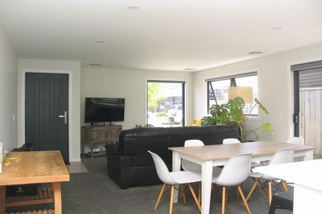 Photo of property in 25 Bale Road, Jacks Point, 9371