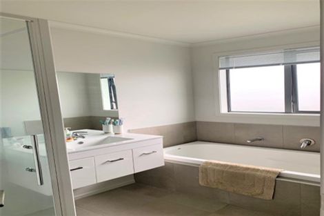 Photo of property in 73 Watkins Road, Cambridge, 3434