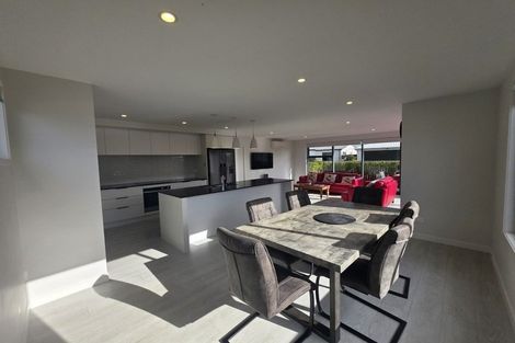 Photo of property in 76 Franks Way, Papamoa Beach, Papamoa, 3118